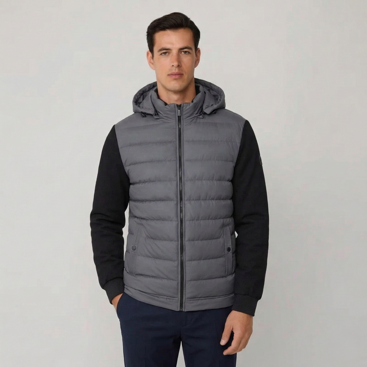 Graz Hybrid-Steppjacke mit Kapuze und Fleece-Ärmeln