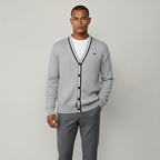 Baden Slim-Fit Strickjacke mit V-Ausschnitt und Kontraststreifen